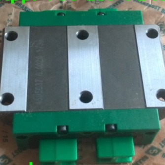 Geniş Taşıma KWVE15W-V1-G2 Doğrusal Dönüşümlü Top Taşıma KWVE15W-G3-V2 37x68x21mm